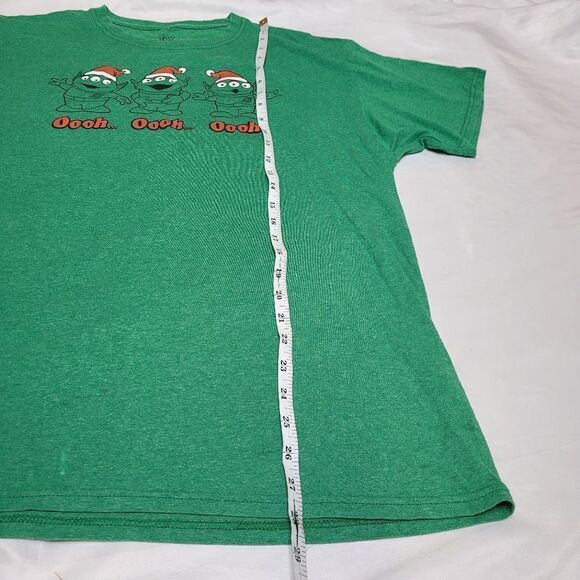 TOY STORY 4 Disney green aliens in Santa hats holiday tee shirt L - Picture 7 of 7